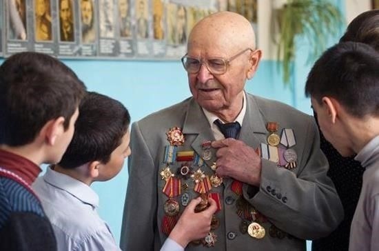 Получают ли вдовы ветеранов Великой Отечественной войны повышенную пенсию?